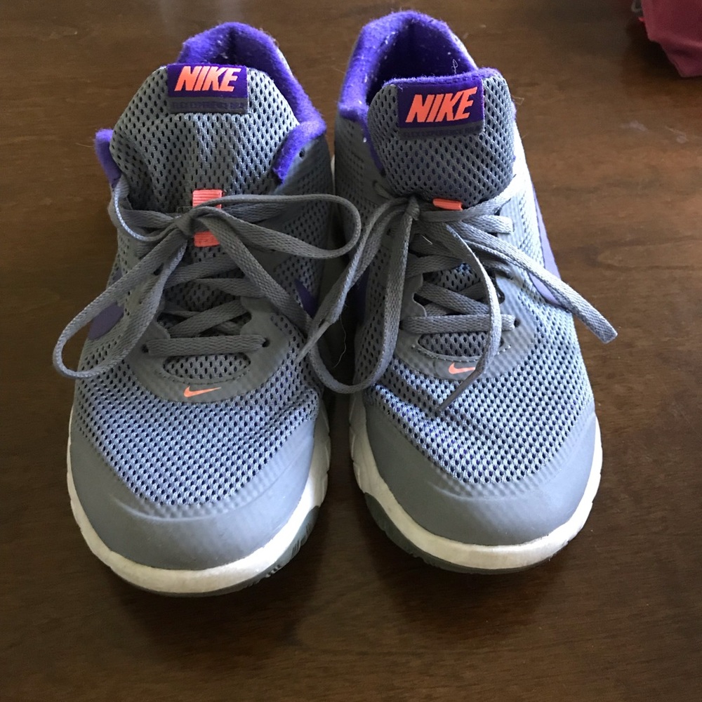 Gray Nike Flex Experience RN4 Sneakers Size 8